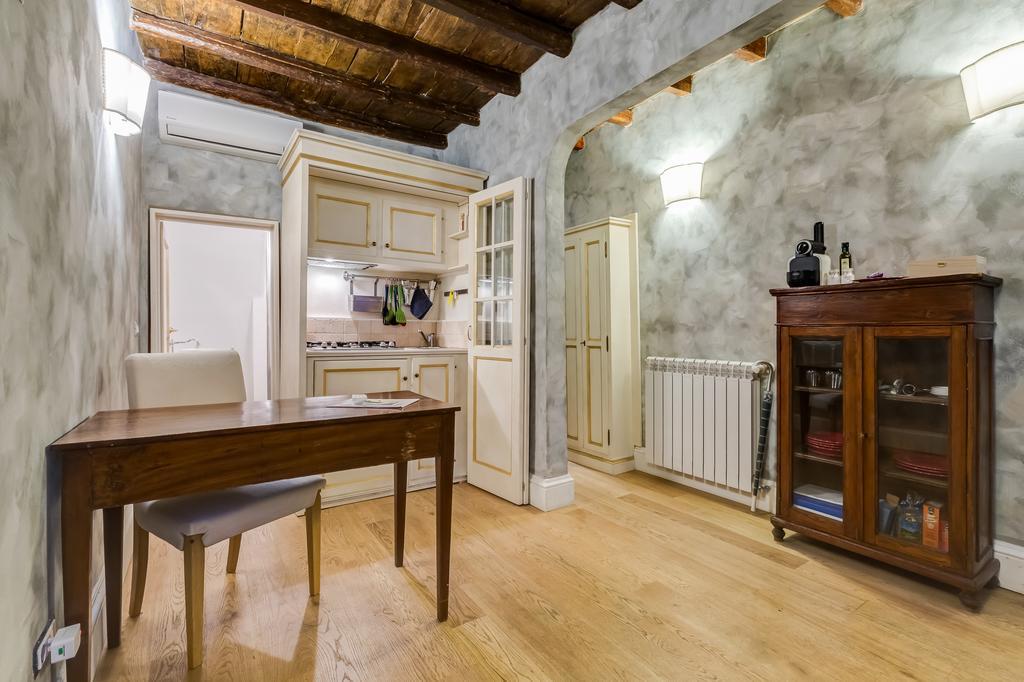 Colonna Suite - Rome Spanish Steps Suite & Spa Apartment Rome